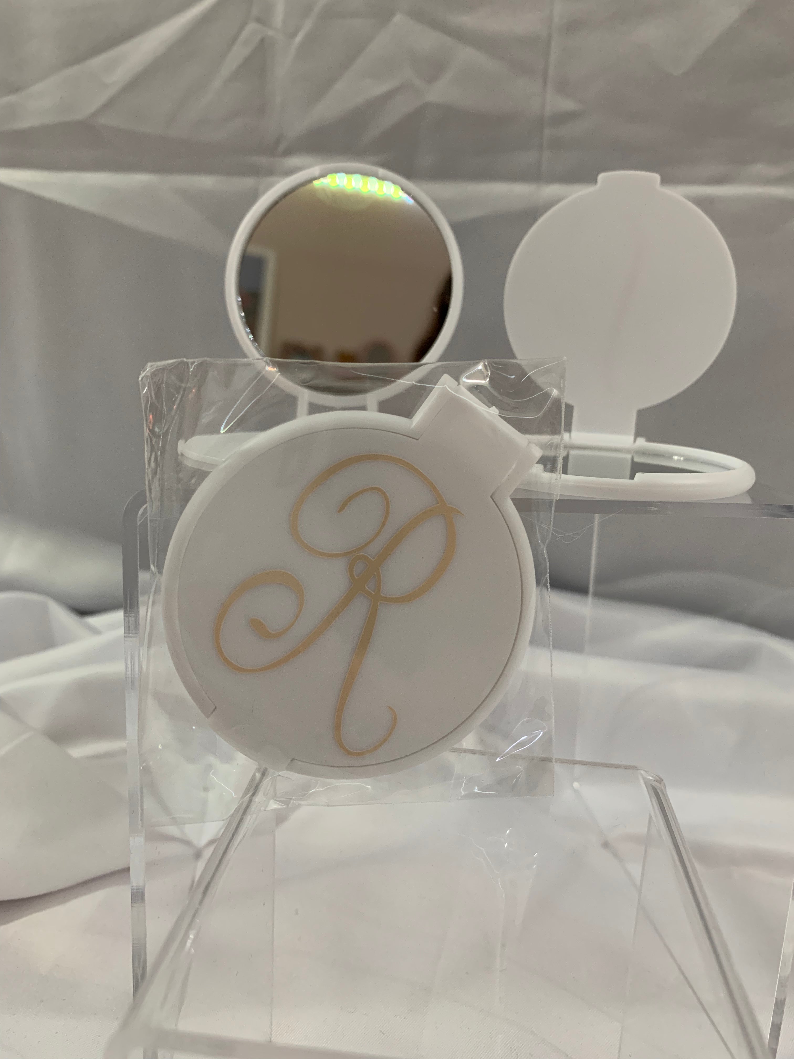 Monogramed Compact Mirror - Letter R Gold