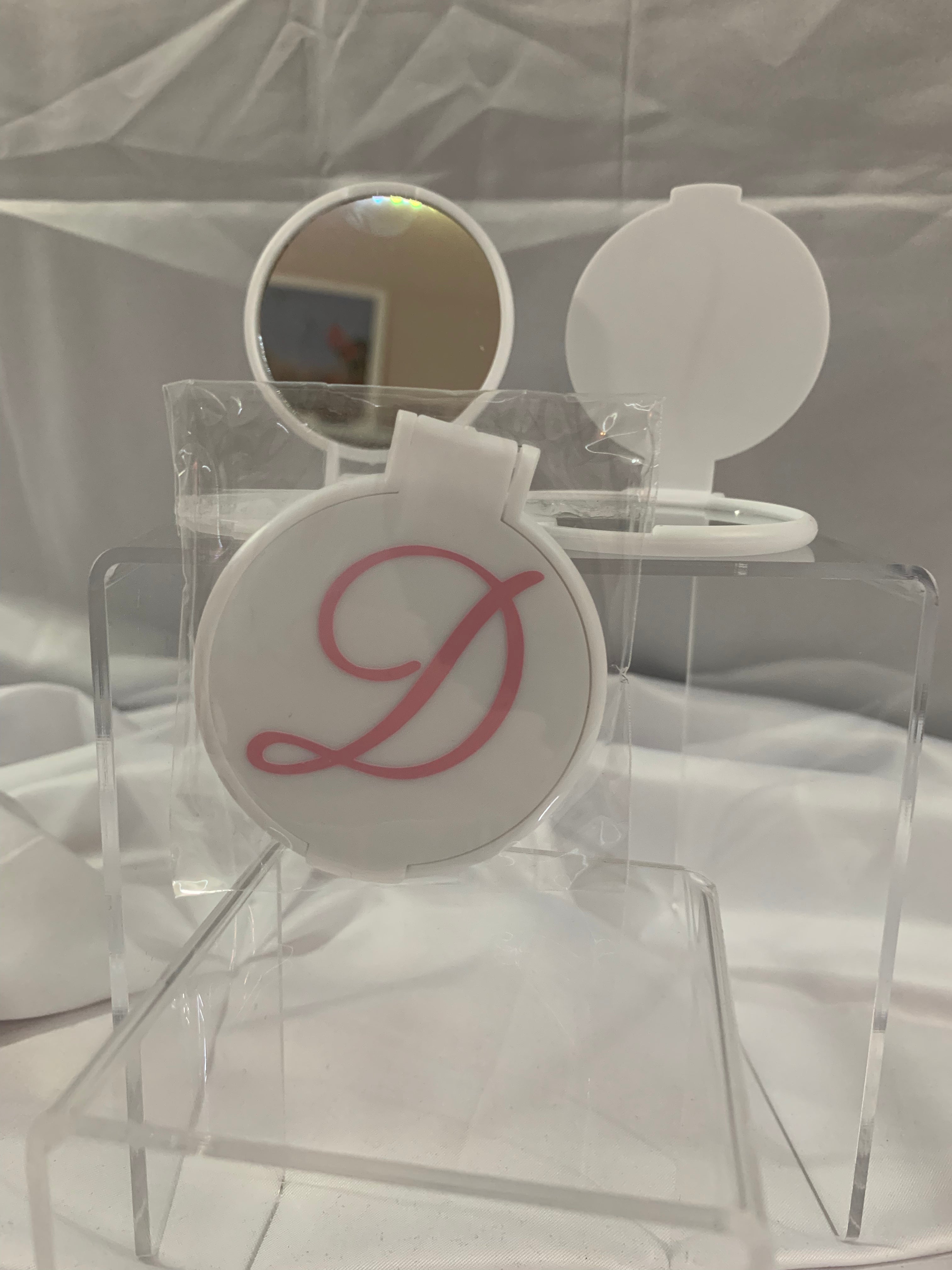 Monogramed Compact Mirror - Letter D Pink