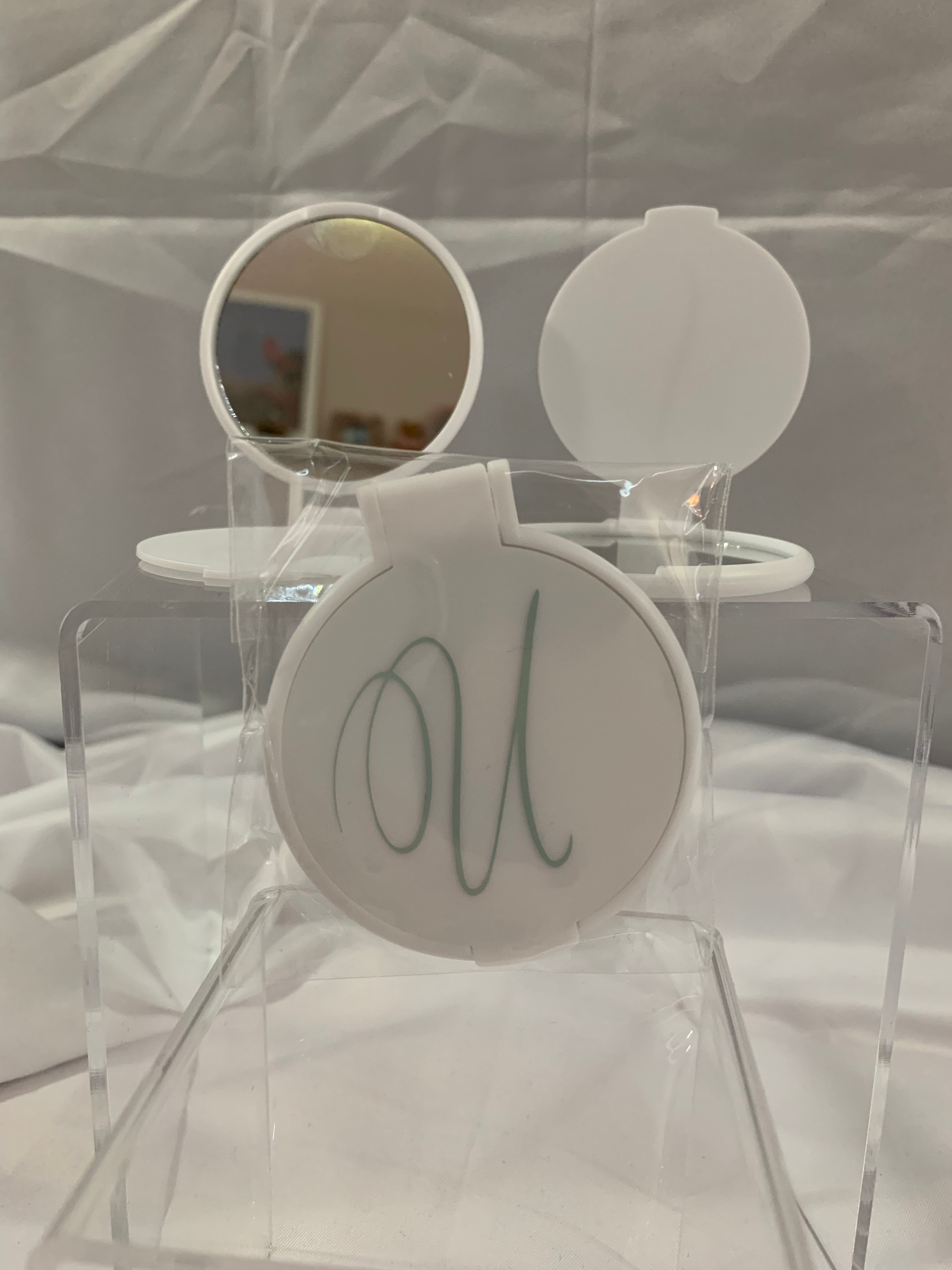 Monogramed Compact Mirror - Letter U Green