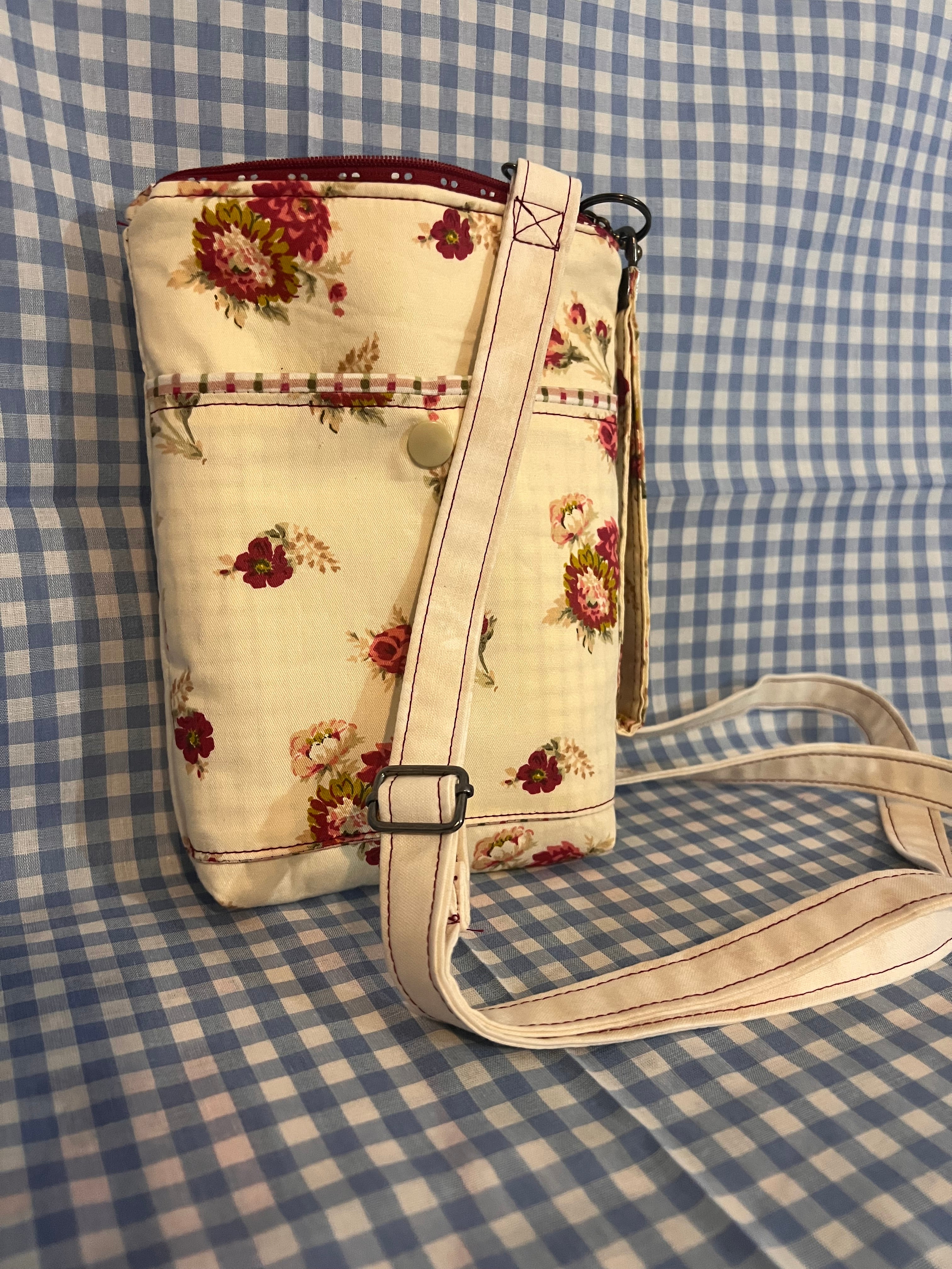 Handmade Crossbody Cell Phone Bag & Girls' Purse - Red rose 1